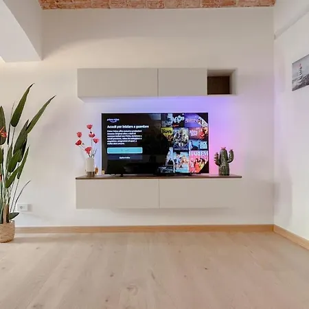 Di Lusso - 50mt Dal Mare - Free Wifi - Ac Apartment *