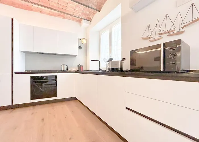 Di Lusso - 50mt Dal Mare - Free Wifi - Ac 아파트
