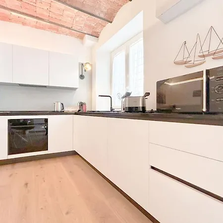 Di Lusso - 50mt Dal Mare - Free Wifi - Ac Apartment